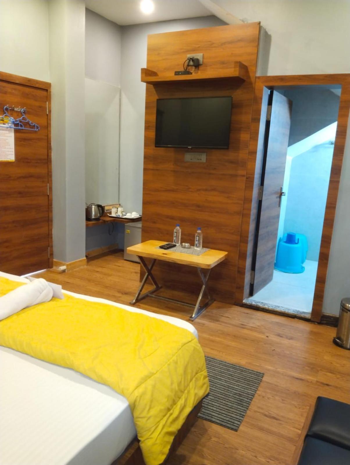 The Promise Hotel And Resort Tajpur Room photo
